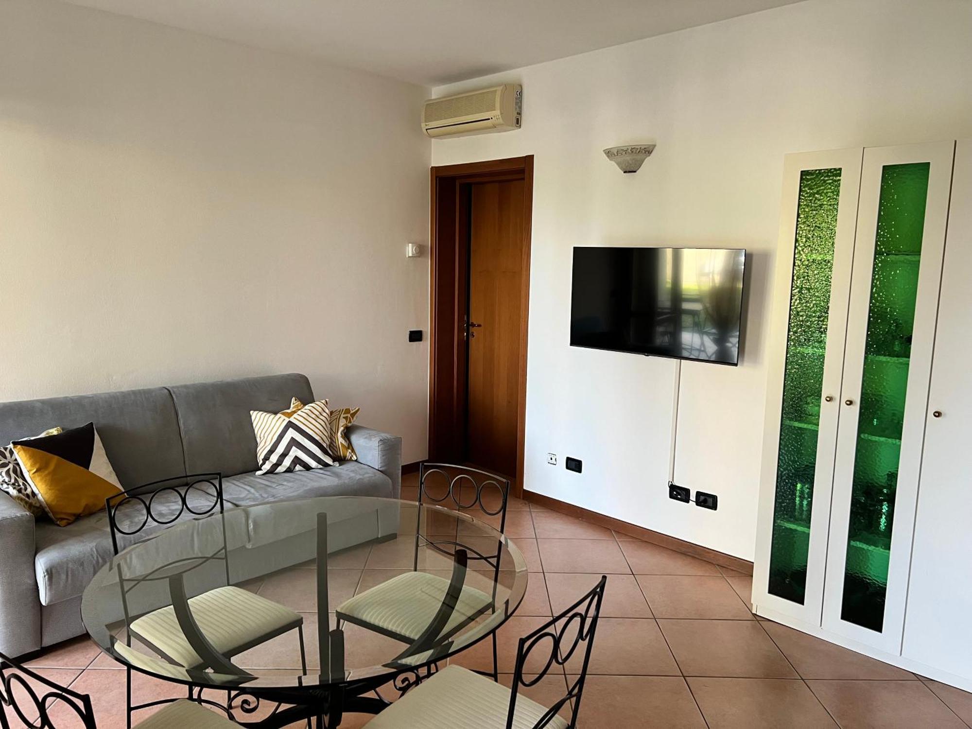 Magic Desenzano Apartment Дезенцано-дель-Гарда Екстер'єр фото