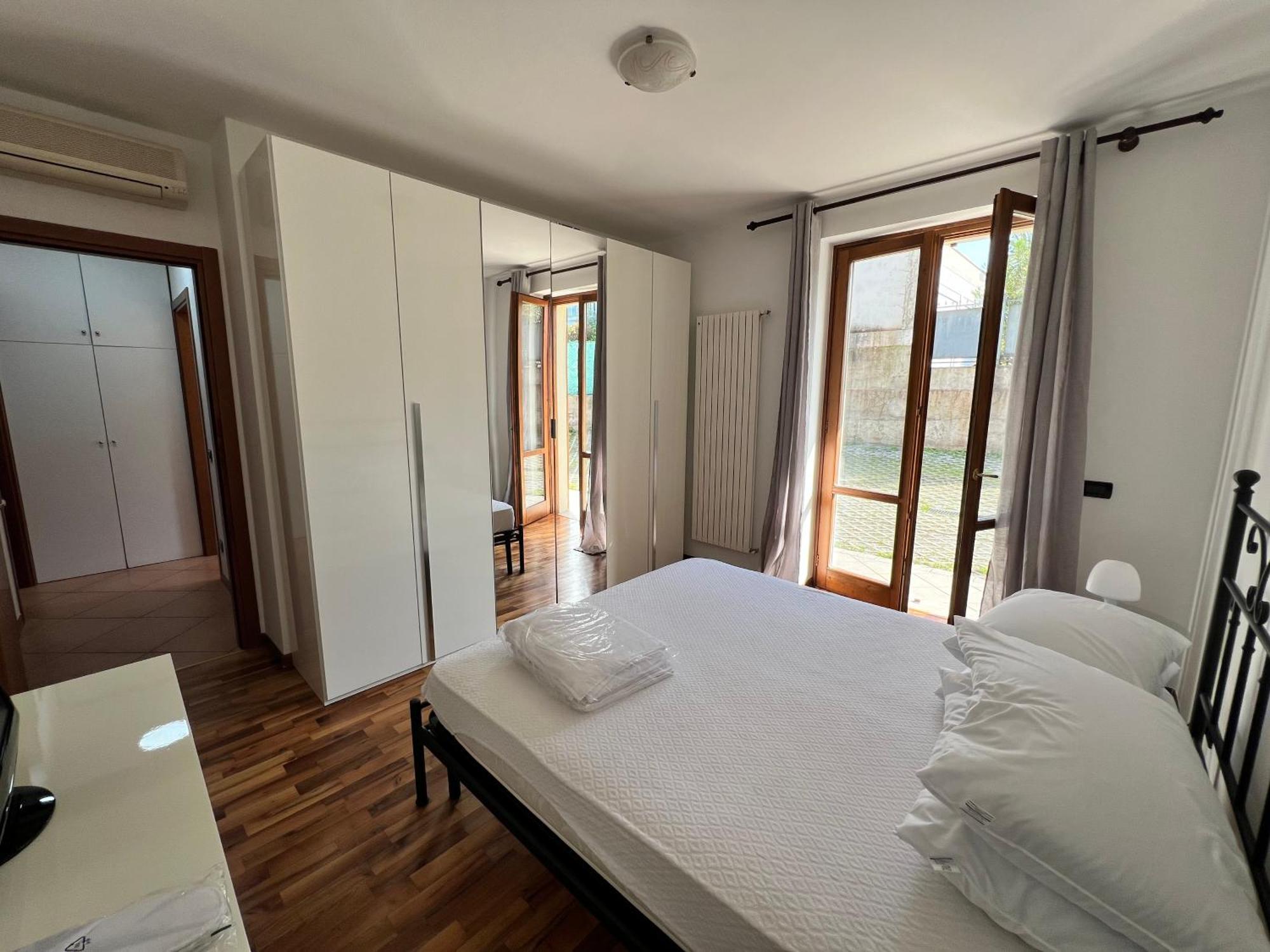Magic Desenzano Apartment Дезенцано-дель-Гарда Екстер'єр фото